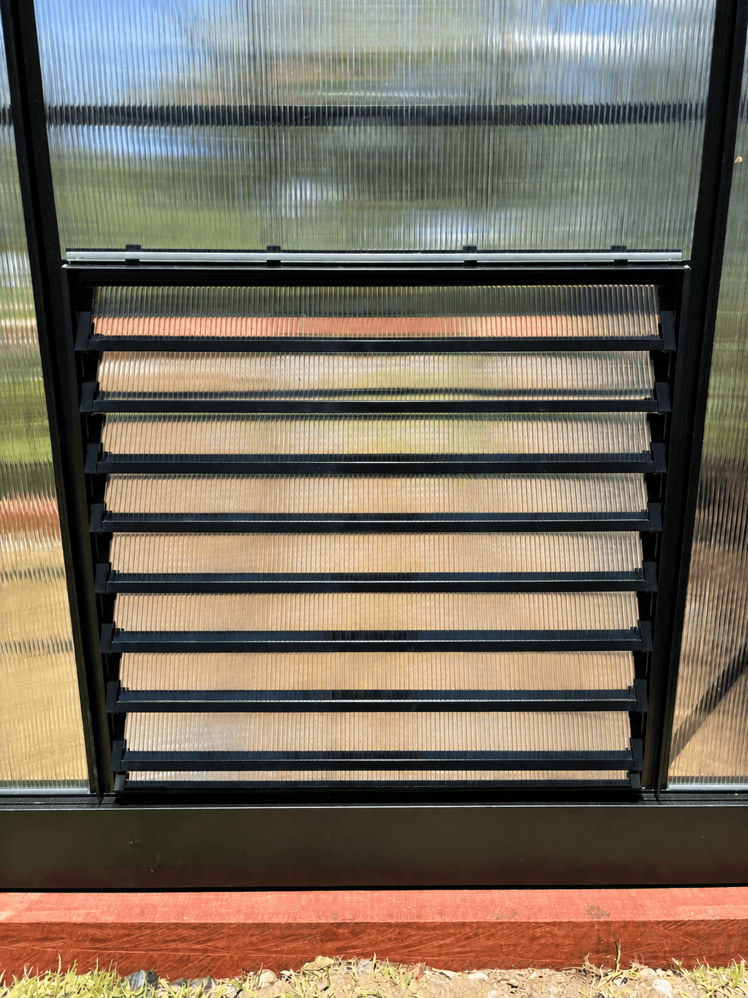 Side Louver Vent XL